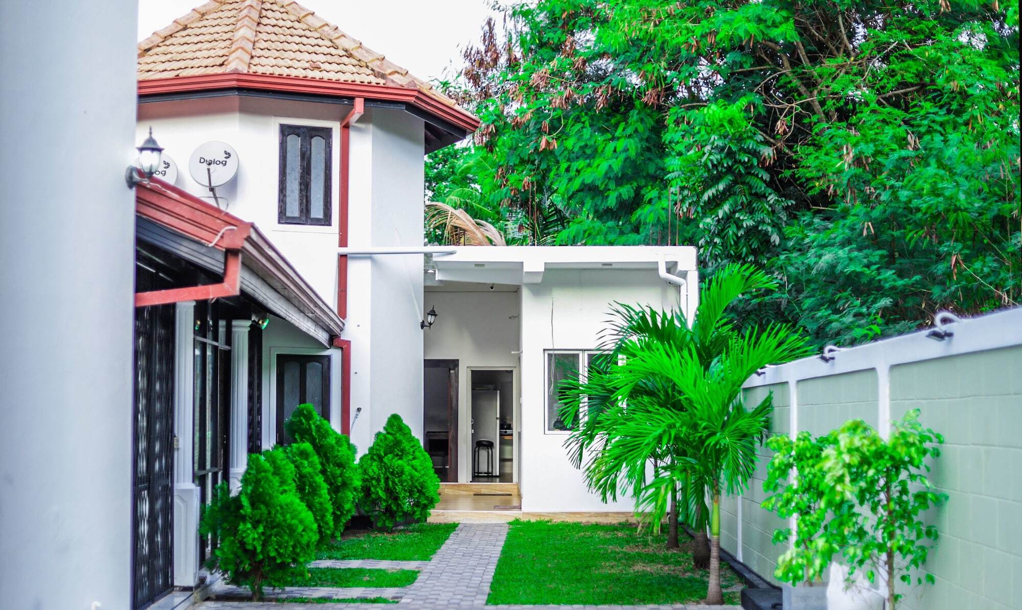 Oyo 270 Pavana Resort เนกอมโบ ภายนอก รูปภาพ