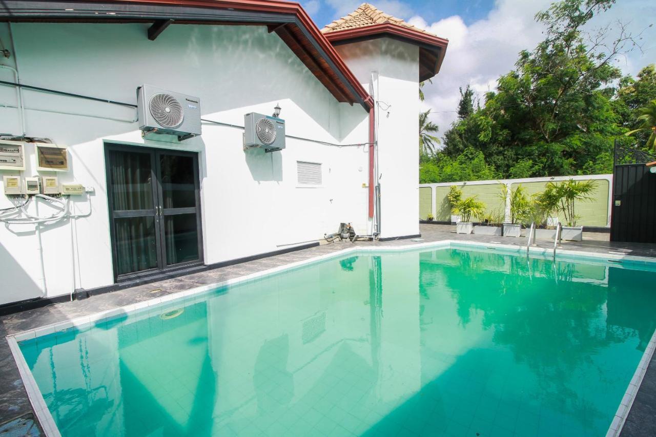 Oyo 270 Pavana Resort เนกอมโบ ภายนอก รูปภาพ