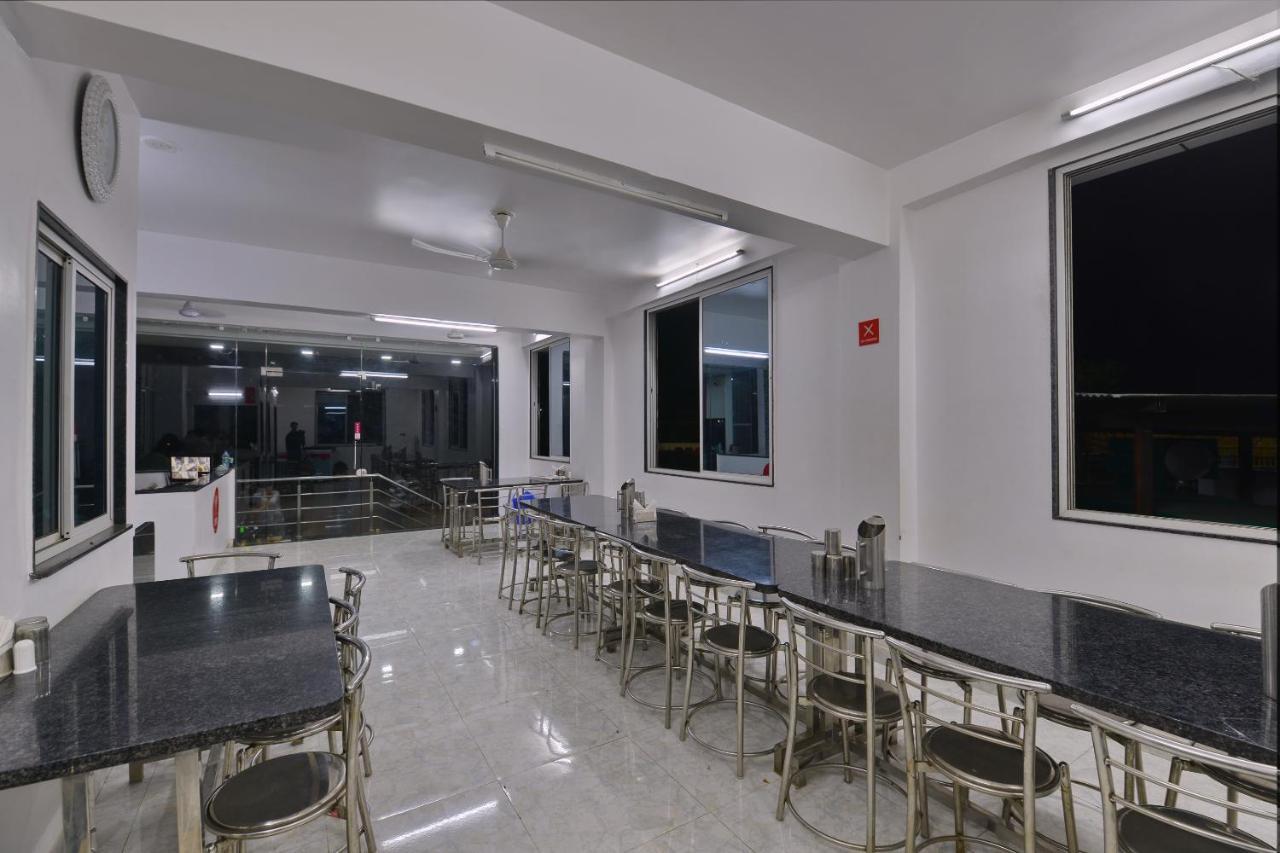 Oyo 270 Pavana Resort เนกอมโบ ภายนอก รูปภาพ